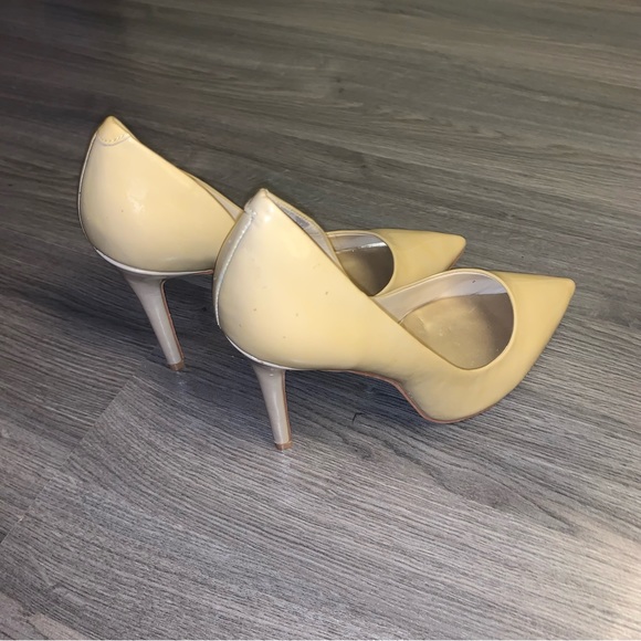 Guess size 8.5 nude stiletto  excellent used condition - Picture 3 of 14